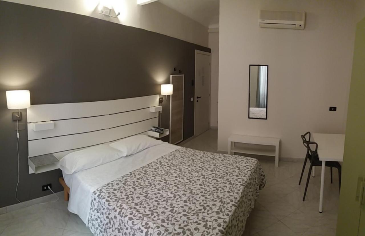 Hotel Malibu Spotorno Exterior foto